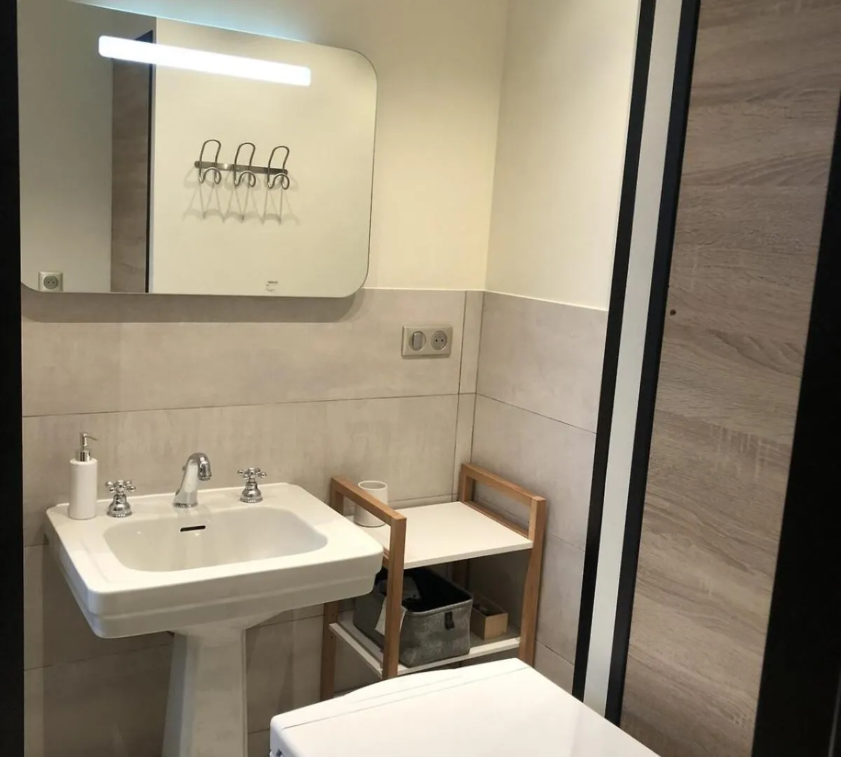 Appartement T2 40 M2 Residence L'Europe Beatrice Centre-Ville 1 Chambre Parking Apartment Aix-les-Bains